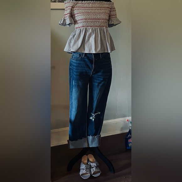 Old Navy Power Jean Size 8 - Picture 1 of 3